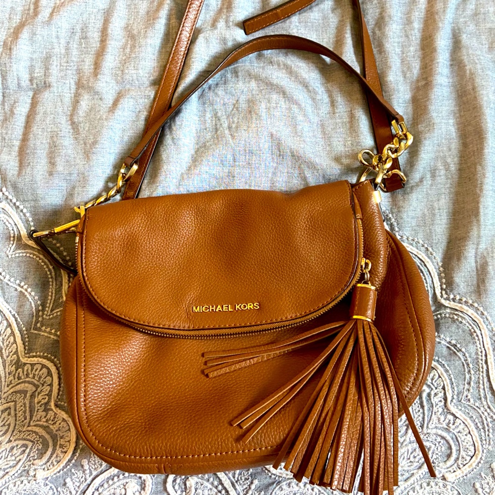 Tan leather Michael Kors crossbody
